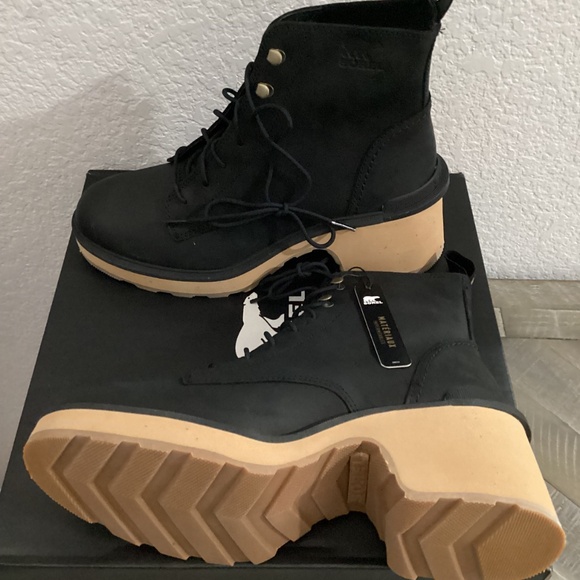 SOREL Hi-Line Waterproof Lace-Up Boot (Women) 9M - Picture 8 of 12